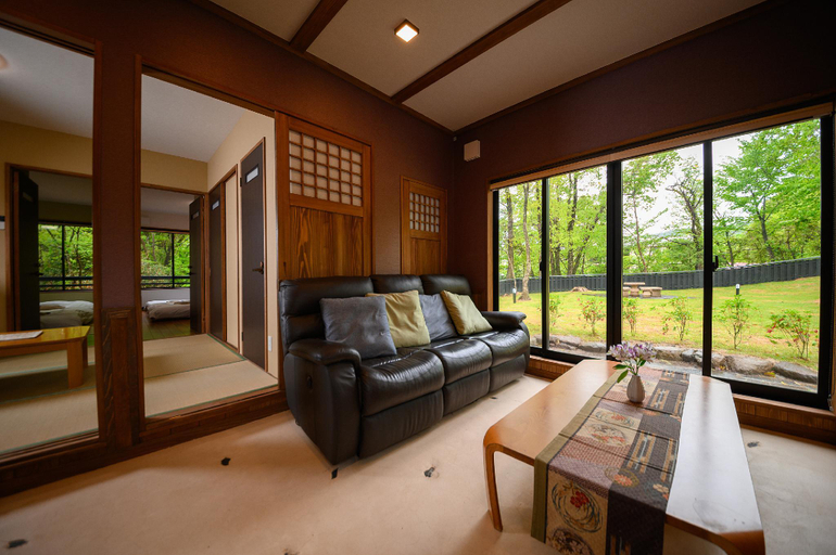 Bedroom 3, Kaede no Shoja, Yufu