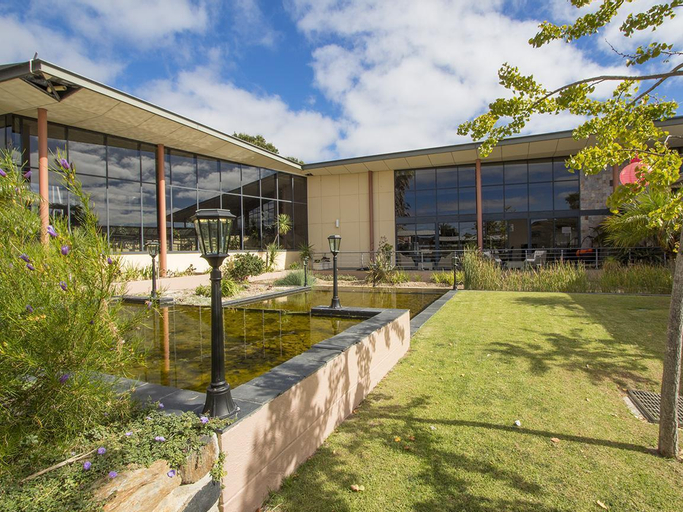 New Terry Hotel and Golf Resort, Yankalilla