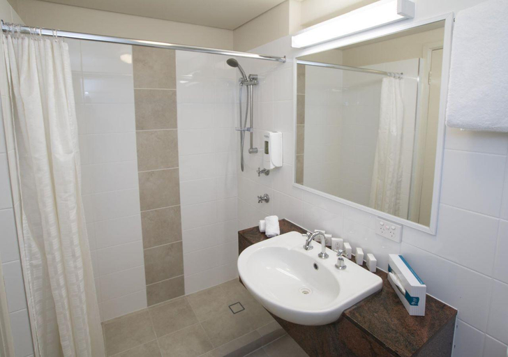 Bathroom 5, The Metropolitan Spring Hill, Spring Hill