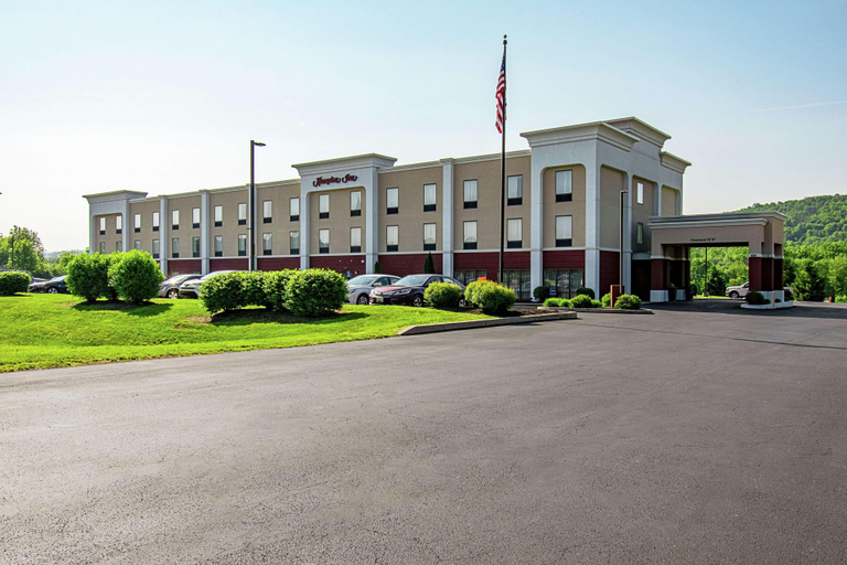 Exterior & Views 1, Hampton Inn Pine Grove, Schuylkill
