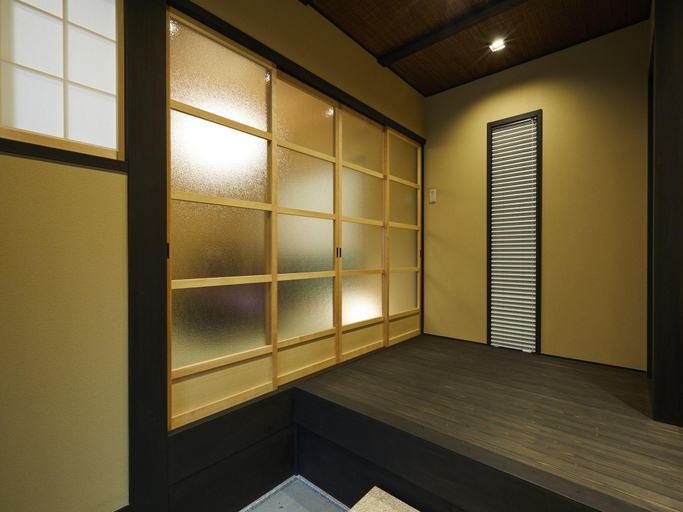 Public Area 3, Rinn Gion yasakamae, Kyoto