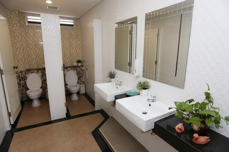 Bathroom 4, Anchalee Resort, Bang Saphan