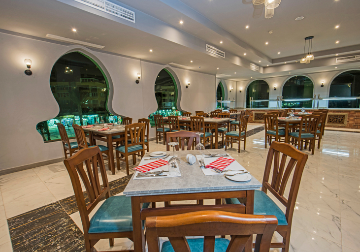 Food & Drinks 5, SUNRISE Aqua Joy Resort, Al-Ghurdaqah