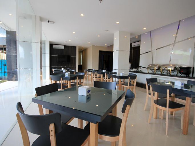 OS Hotel Airport Batam ( FKA Sky Inn Express Hotel ), Batam