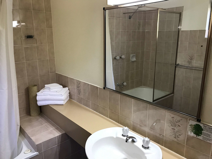 Bathroom 5