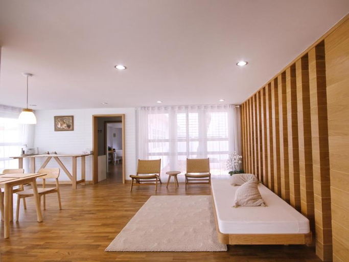 Business Facilities, Eat Sleep Cafe & Bed, Muang Chiang Rai