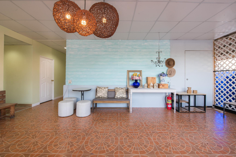 Public Area 2, Sindy Hostel, Pattaya