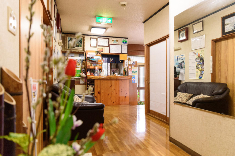 Public Area 2, Yufuin Onsen Ryokan Jinnouchi, Yufu