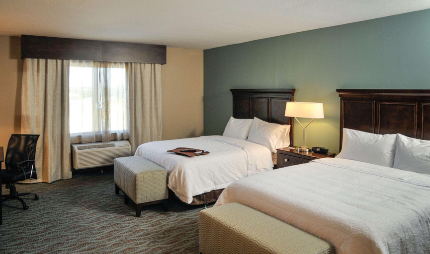 Bedroom 3, Hampton Inn & Suites Gulfport I-10, Harrison