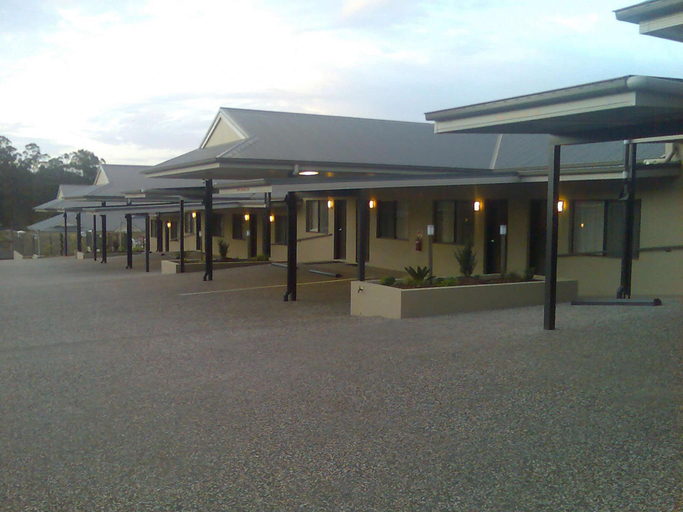 Exterior & Views 2, Country Comfort Toowoomba Hotel, Crow's Nest - Pt A