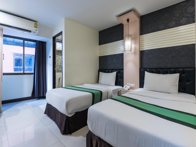 Bedroom 1, Cozi Inn Hotel, Ratchathewi