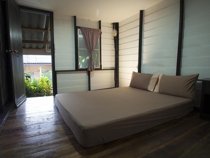 Bedroom 3, Les Fleurs House, Takua Pa
