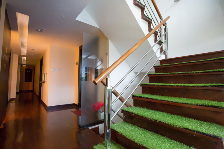 Snooze Hotel Thonglor Bangkok, Wattana