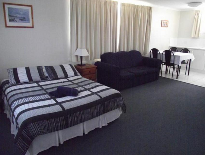 Bedroom 4, River Park Motor Inn, Richmond Valley - Casino