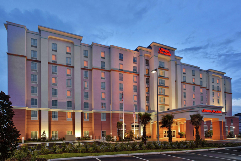 Hampton Inn & Suites Orlando Airport @ Gateway Village, Orange