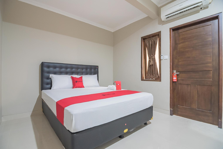 Bedroom 5, RedDoorz near Ambarukmo Yogyakarta 2, Bantul
