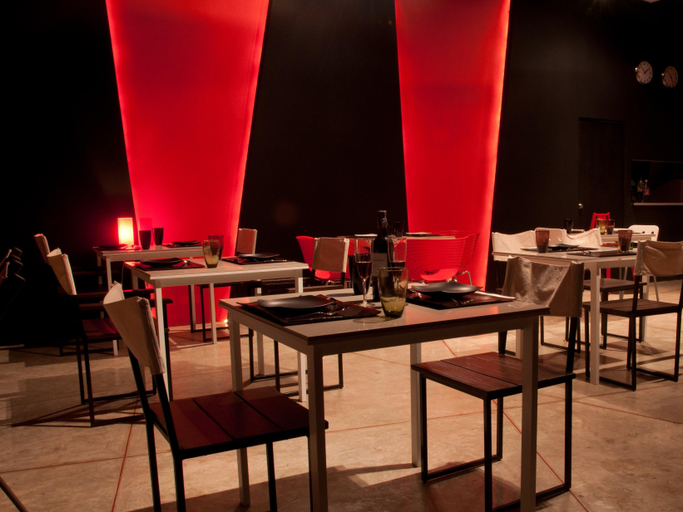 Food & Drinks, RedZ Resort, Muang Phetchaburi