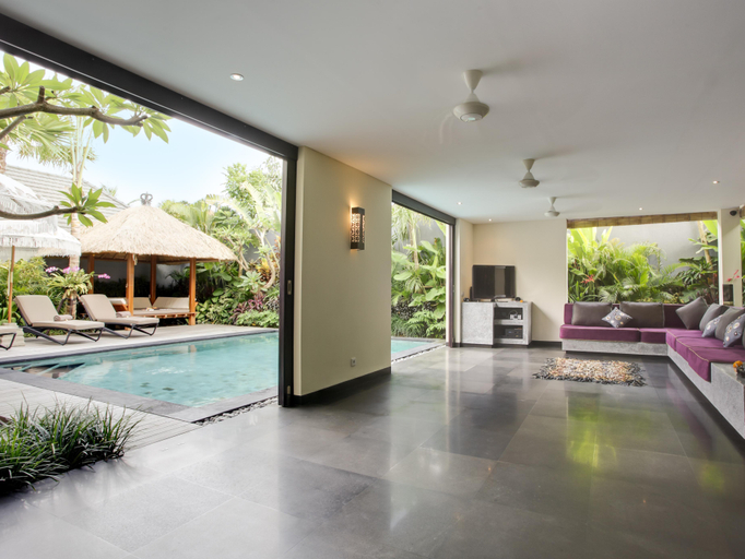 Public Area 3, Elok Villas, Badung