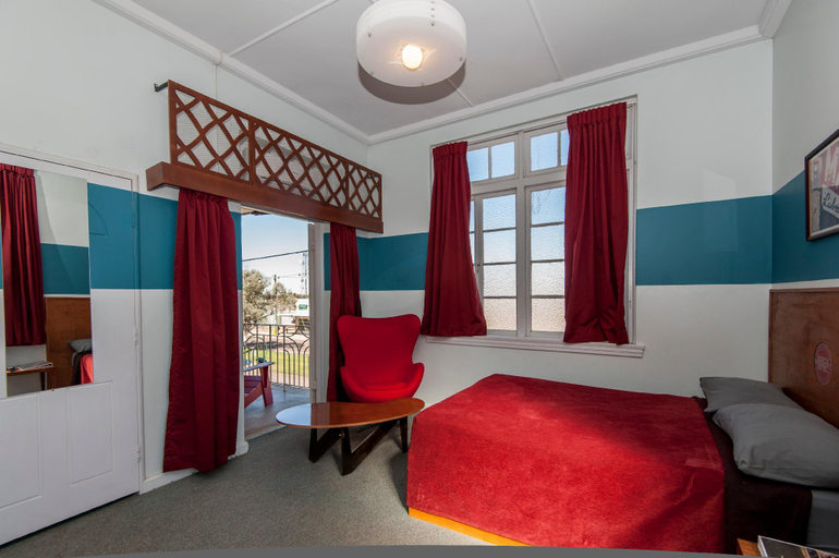 Bedroom 3, North Gregory Hotel, Winton