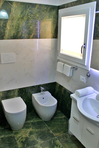 Bathroom 5, DimoraLeTreMuse Charming Guesthouse in Lecce, Lecce