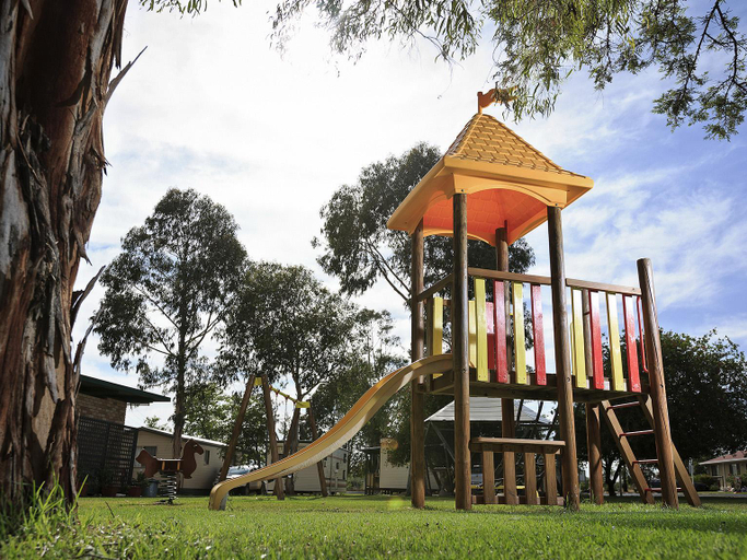 Family & Kids, Mudgee Valley Park, Mid-Western Regional - Pt A