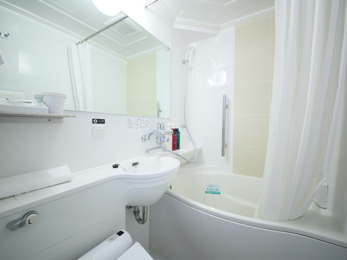 Bathroom 5, APA Hotel Shibuya Dogenzakaue, Shibuya
