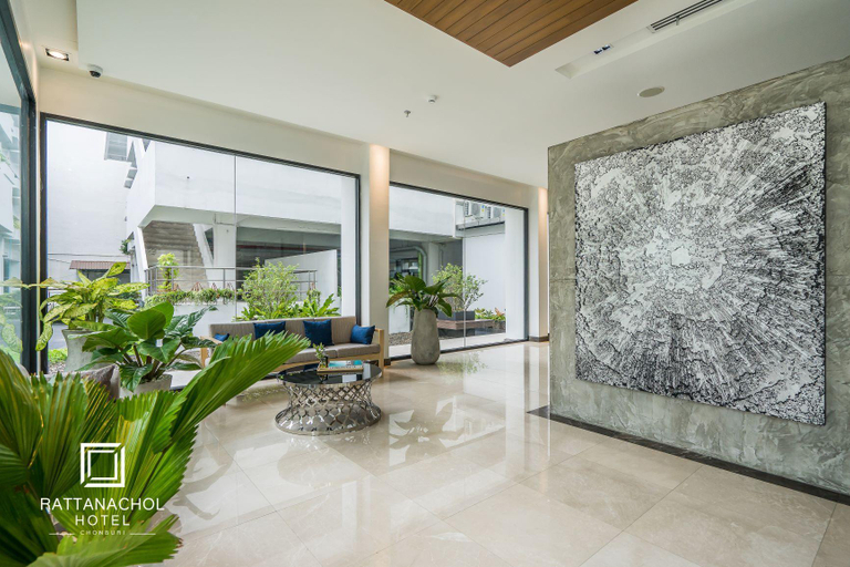 Public Area 4, Rattanachol Hotel, Muang Chon Buri
