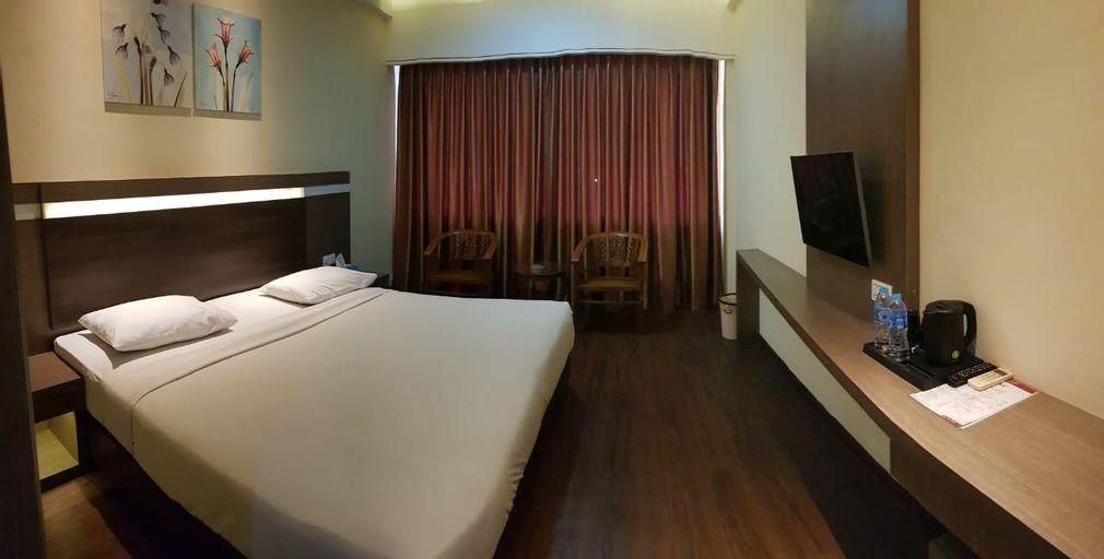 Paradise Hotel Karimun, Karimun