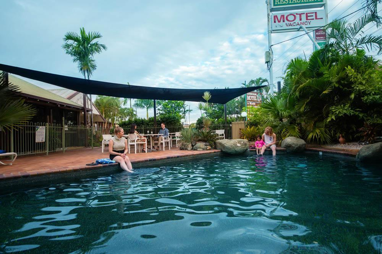 Sport & Beauty 3, Glenmore Palms Motel, Rockhampton