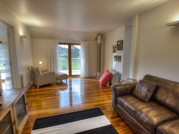Exterior & Views 4, 28 Gates Luxury Farmstay and Fishery, Central Highlands