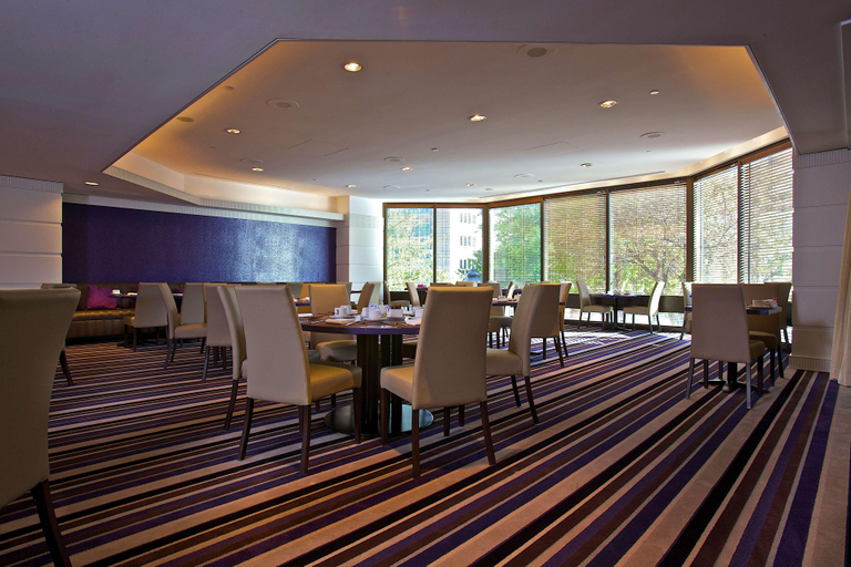 Public Area 4, DoubleTree by Hilton Montreal, Montréal