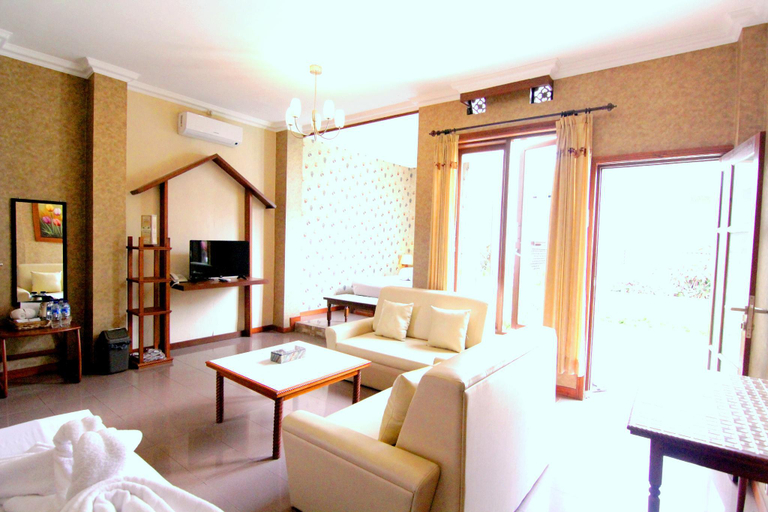 Bedroom 3, Family Hotel Gradia 2, Malang