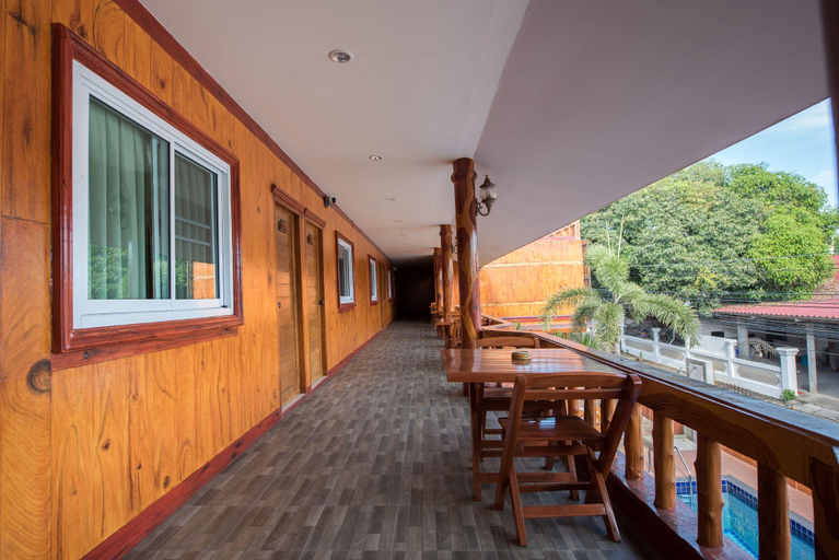 Public Area 3, Viking Resort, Pattaya