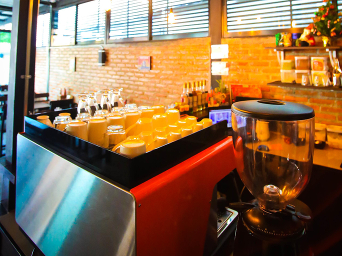 Food & Drinks 4, Manee @ Cool Mueang, Muang Chiang Mai