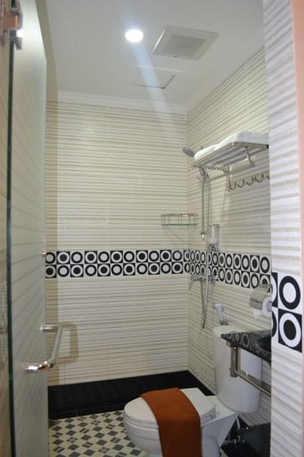 Puncak Budget Hotel Pangkalpinang, Central Bangka