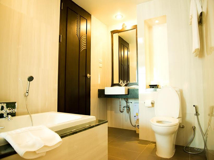Bathroom, Vassana Design Hotel, Phra Nakhon Si Ayutthaya