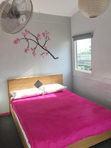 Bedroom 3, Thonglor Suites Hotel, Wattana