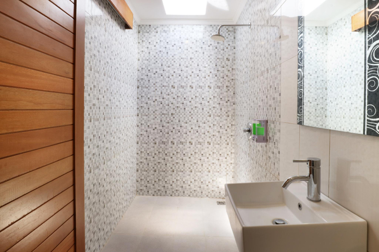 Bathroom, Aghasvina Guest House Canggu, Badung