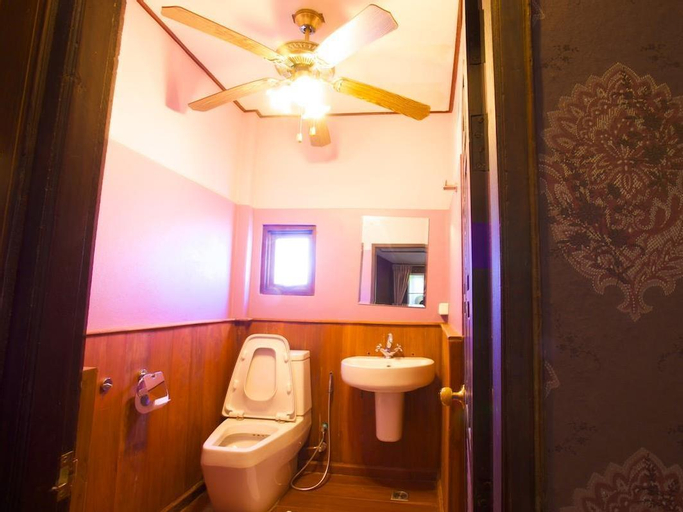Bedroom 2, Hotel Siri, Muang Lampang