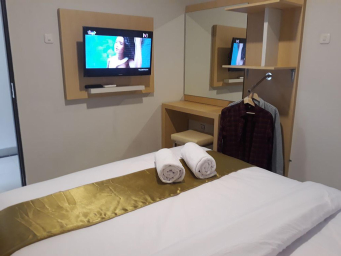 Bedroom 5, Tonotel Hotel, Semarang