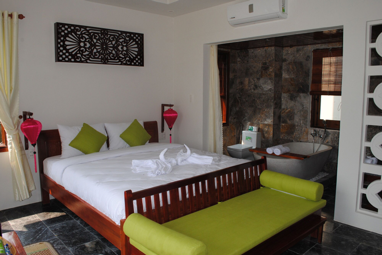 Hoi An Osaka Riverside Villa & Spa, Hội An
