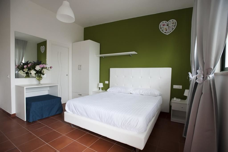 Bedroom 4, Masseria Nobile, Salerno