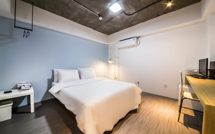 Bedroom 3, Hotel Junoh(종로 호텔 준오), Jongno