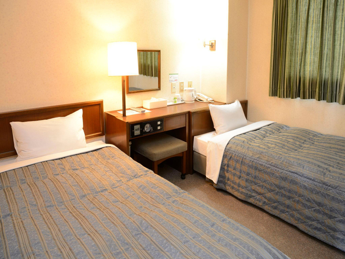 Bedroom 5, Fukuyama Station Inn, Fukuyama