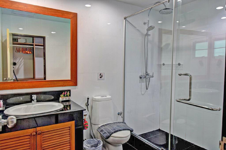 Bathroom 3, Pool Access 89 at Rawai, Phuket Island
