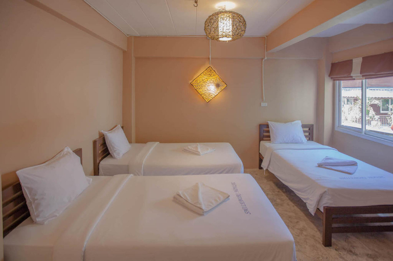 Bedroom 4, At Smile Oasis Houses, Phra Nakhon