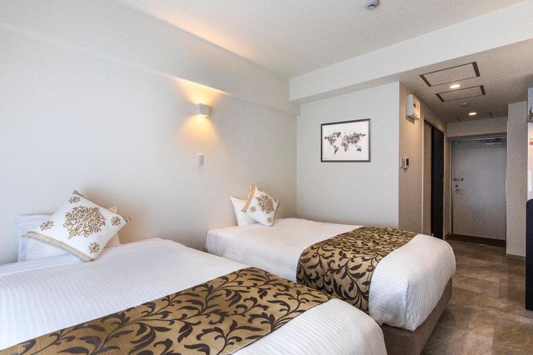 Bedroom 3, Mr. KINJO in MIEBASHI, Naha