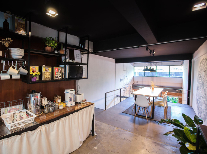 Food & Drinks 4, The Bloom Hostel, Muang Chiang Mai