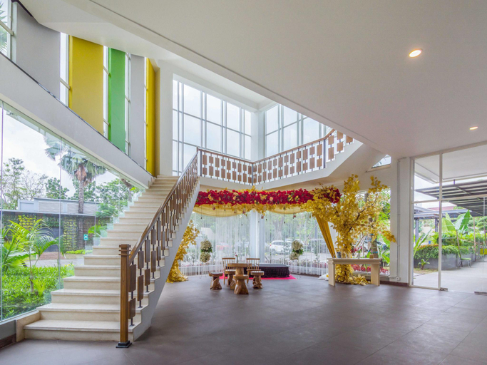 Public Area 4, MaxOne Resort Delia, Makassar