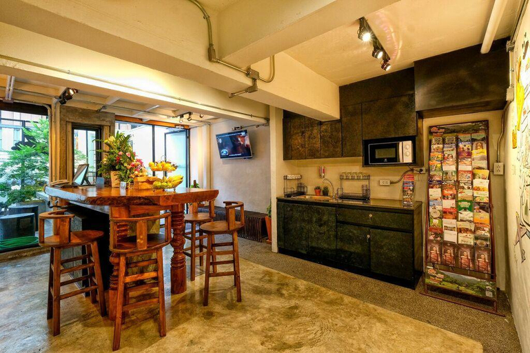 Public Area 2, Salee Hostel, Muang Chiang Mai